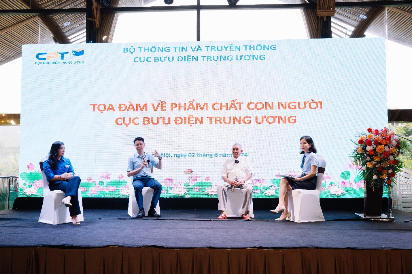 Tọa đàm về 